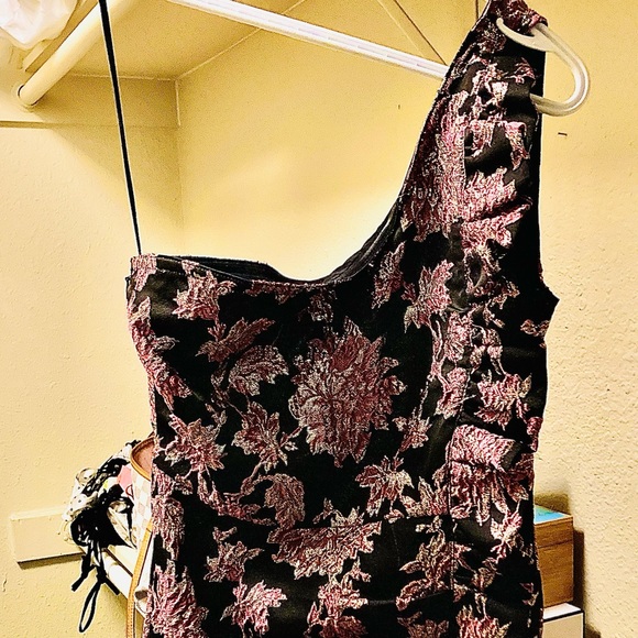 For love and lemons dress - Picture 2 of 9